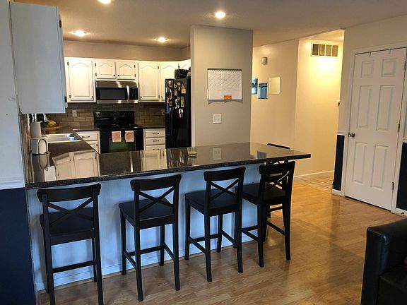 5th image of 1049 S Graywell Dr
