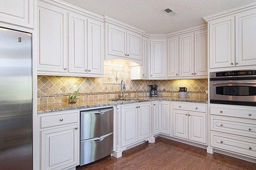 4th image of 10944 Twin Harbour Dr