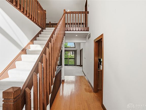 3rd image of 861 Timberlake Ct