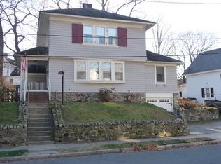 9 Summit Ave, Methuen, MA 01844