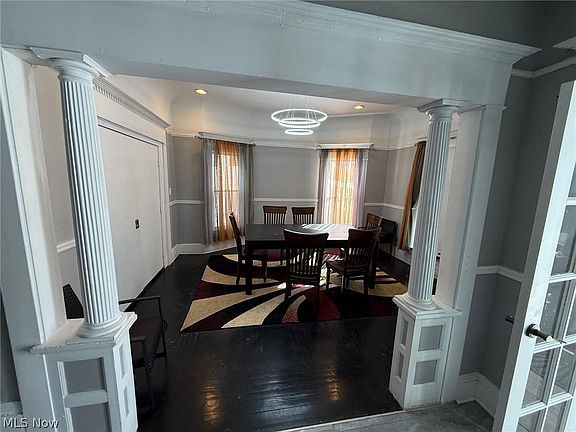 3rd image of 1827 Idlewood Ave