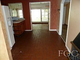 4th image of 4544 Illinois Dr