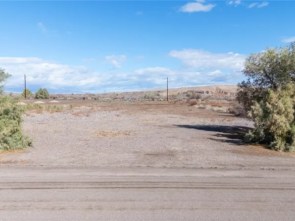 3155 E Stage Coach Dr, Mohave Valley, AZ 86440