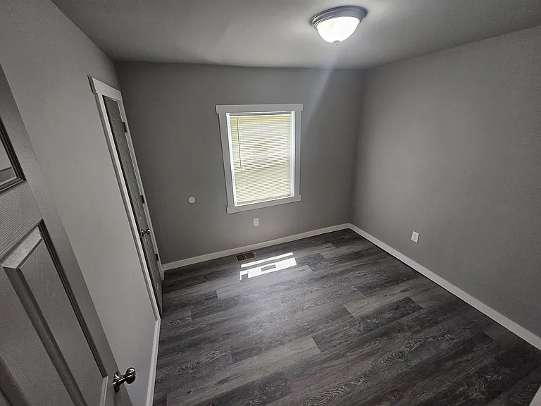 2172 Louisiana St — Photo 9