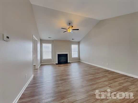 2nd image of 1617 Faircrest Ln