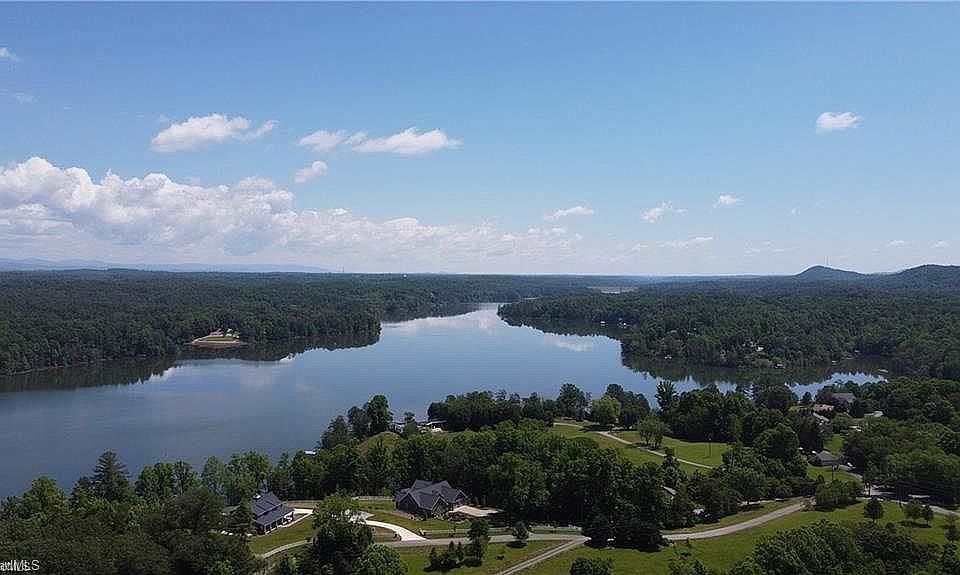 2nd image of 246 Heron Point Dr