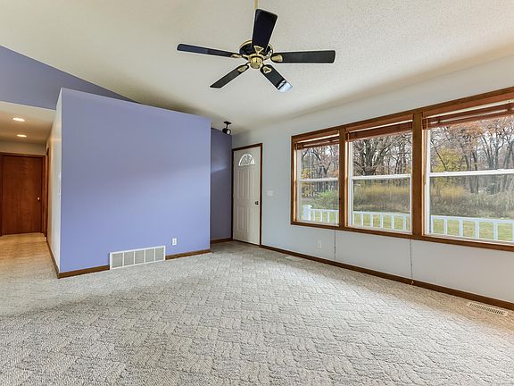 5th image of 13976 144th Ave
