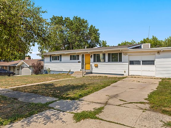 2nd image of 1321 Eagle View Dr