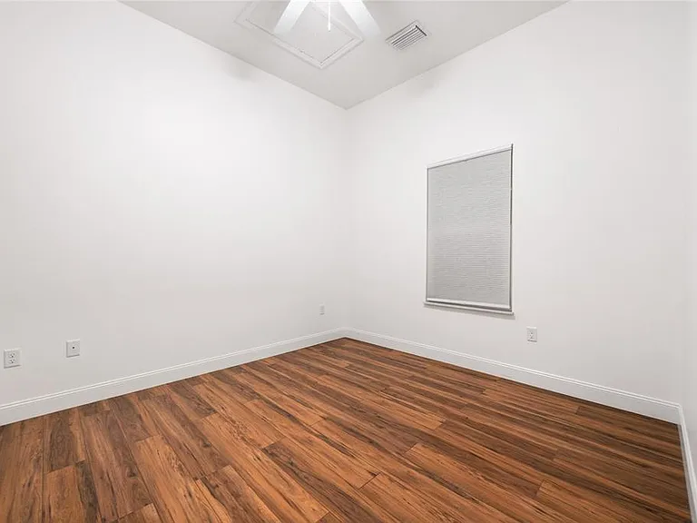 2330 W Saint Louis St — Photo 18