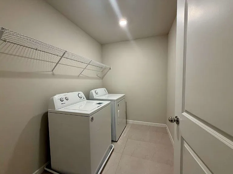 Property Image 122