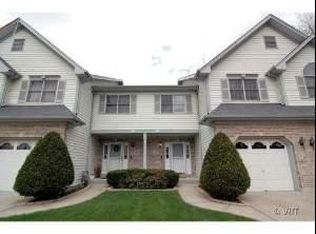 20 E 13th St, Lombard, IL 60148