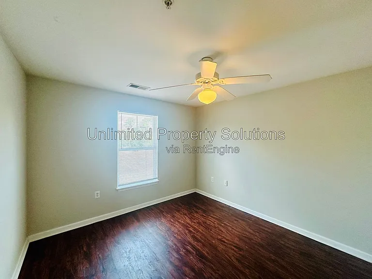 370 S Kerr Ave #306 — Photo 10