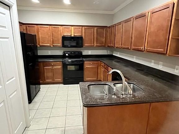 5th image of 5456 Hampton Hill Cir