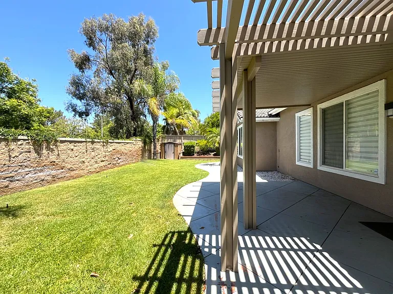 511 Shasta Dr — Photo 33