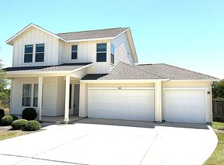 5801 Kara Dr, Austin, TX 78744