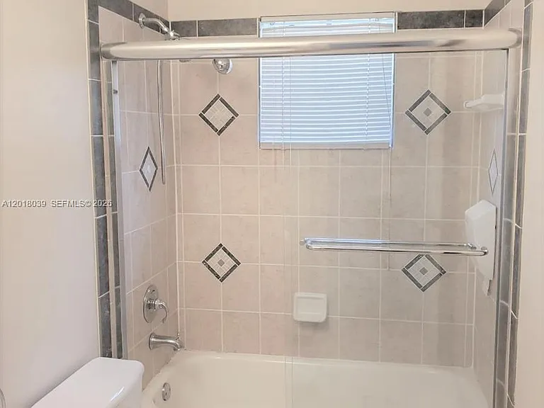 777 Tanglewood Cir — Photo 18