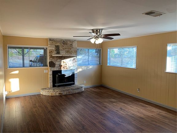 3rd image of 5300 W Us Highway 290