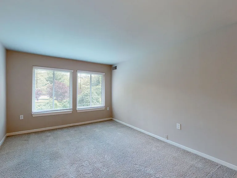 Seneca Place — Photo 57