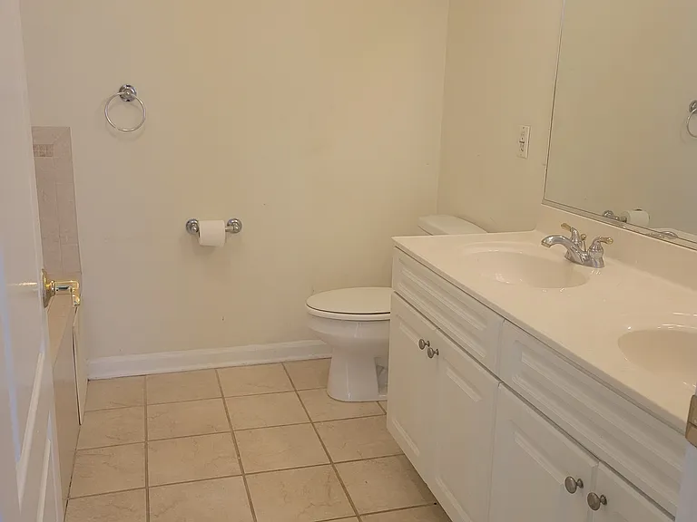 30 Federal Hill Rd #11 — Photo 8