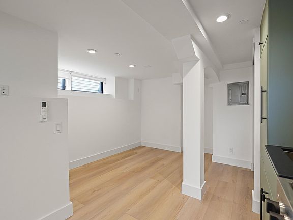 5th image of 3014 4th St #21