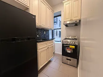 28-08 35th Street, #1F