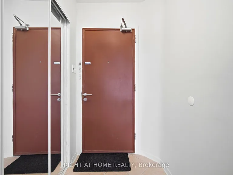 235 Grandravine Dr #907 — Photo 7
