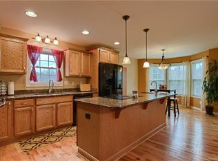 506 Morris Rd, Mills River, NC 28759