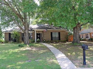 1212 Kingston Green Dr, Prattville, AL 36067