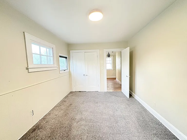 4450 Commonwealth Ave — Photo 22