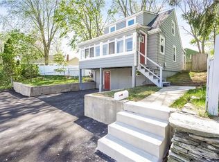 134 Madison St, Warwick, RI 02888