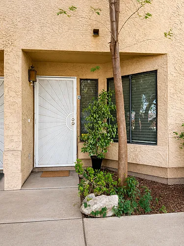 1042 S Mariana St #2 Photo 1
