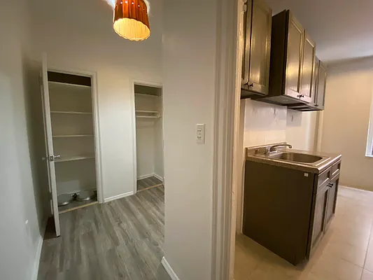 Rented by Urban Real Estate Property Group Inc | media 15