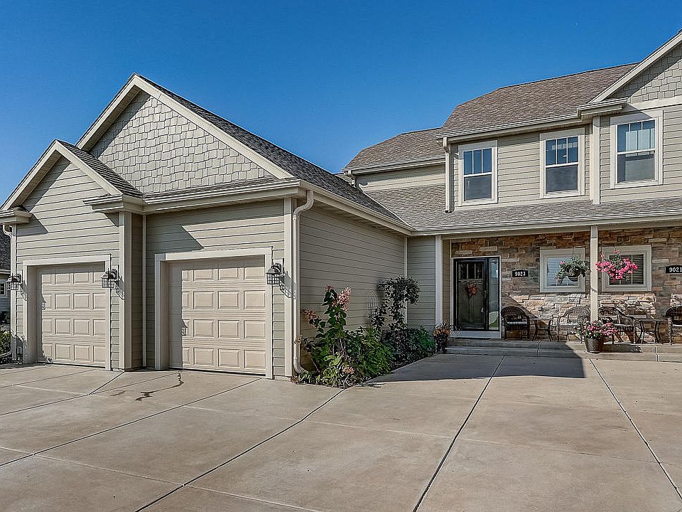 1st image of 9023 S Cordgrass Cir W