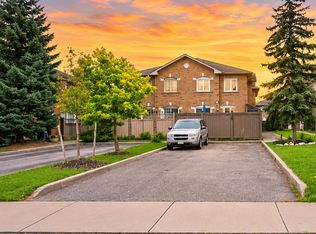 121 Pressed Brick Dr, Brampton, ON L6V 4K5
