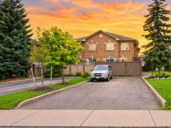 121 Pressed Brick Dr, Brampton, ON L6V 4K5