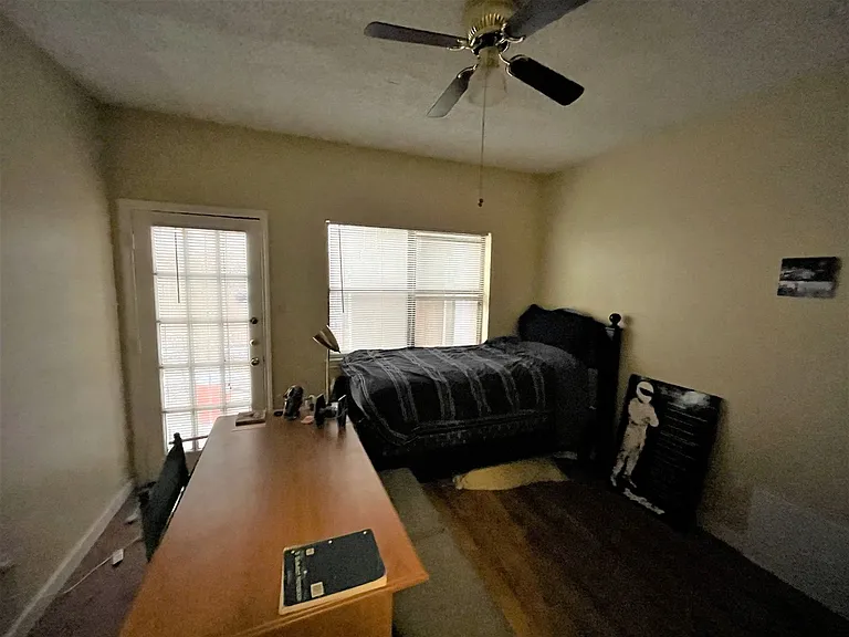 706 W 22nd St #103 — Photo 4