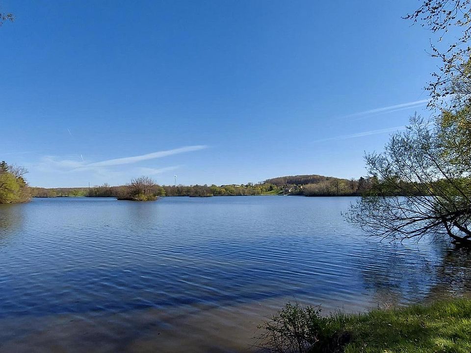 W2295 Pond Rd, Neosho, WI 53059 Zillow