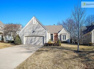 12106 Sagamore Rd, Leawood, KS 66209