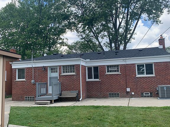 4th image of 32424 Larkmoor St