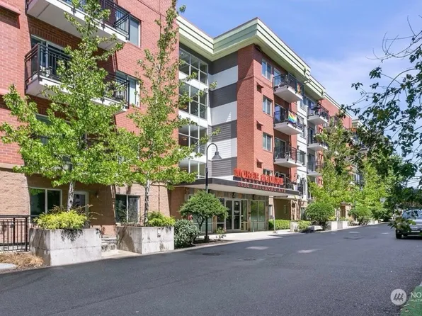 1015 Railroad Avenue #205, Bellingham, WA 98225