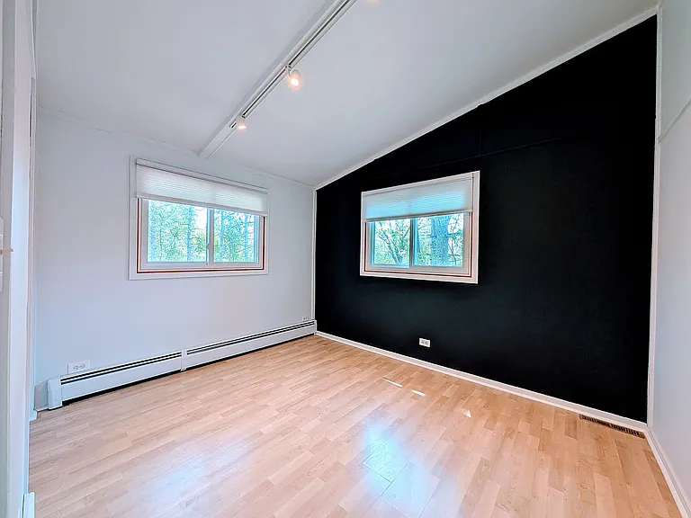 26745 Freeport Ave — Photo 11