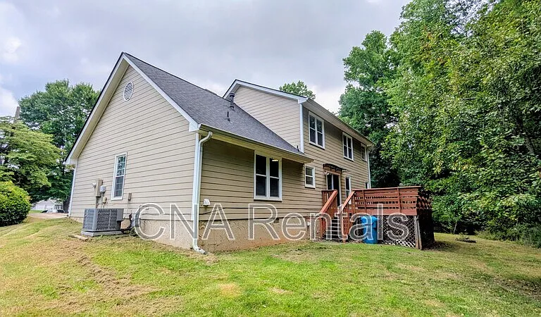 4635 Hampton Square Dr — Photo 28