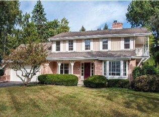 6500 N Alberta Ct, Glendale, WI 53217