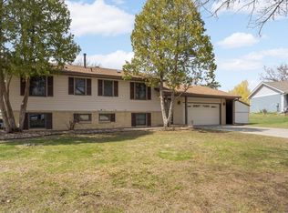 8100 Ivywood Ave S, Cottage Grove, MN 55016