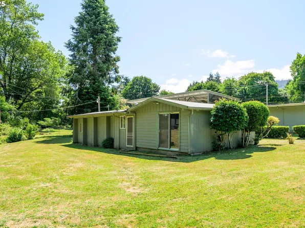 42789 McKenzie Hwy, Walterville, OR 97489