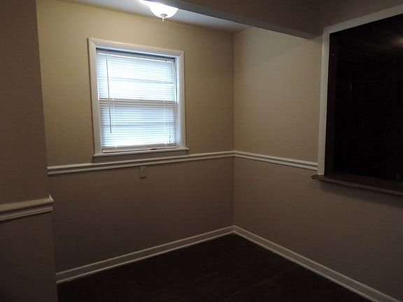 3rd image of 1363 Janis Dr