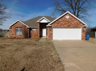 2008 SW Spruce Rd, Bentonville, AR 72713