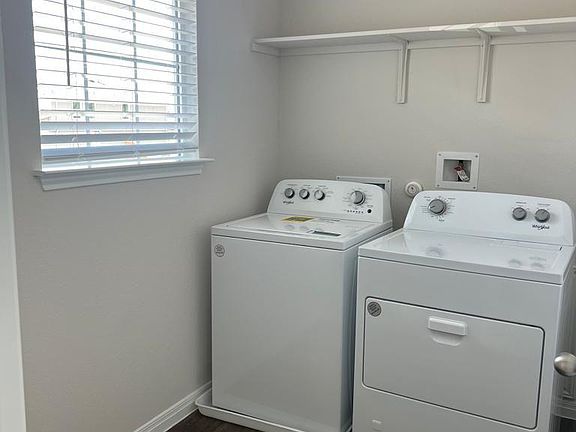 Washer & Dryer Included