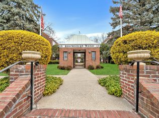 151 E Palisade Ave #10C, Englewood, NJ 07631