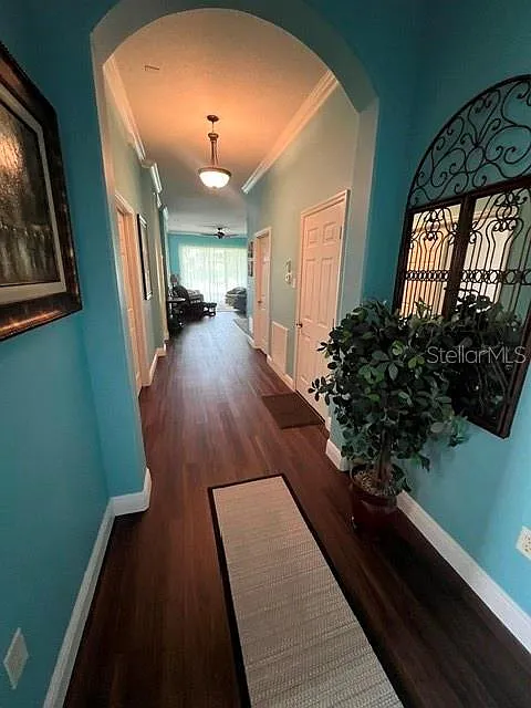 3 bed, 2.0 bath, 1846 sqft, $3,000 — Photo 2